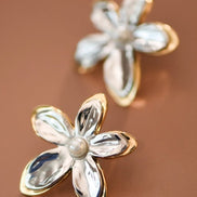 Pearl Flower Stud Earrings