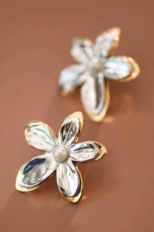 Pearl Flower Stud Earrings