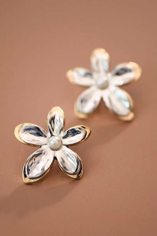 Pearl Flower Stud Earrings