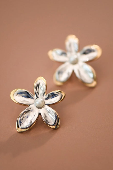 Pearl Flower Stud Earrings