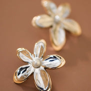 Pearl Flower Stud Earrings