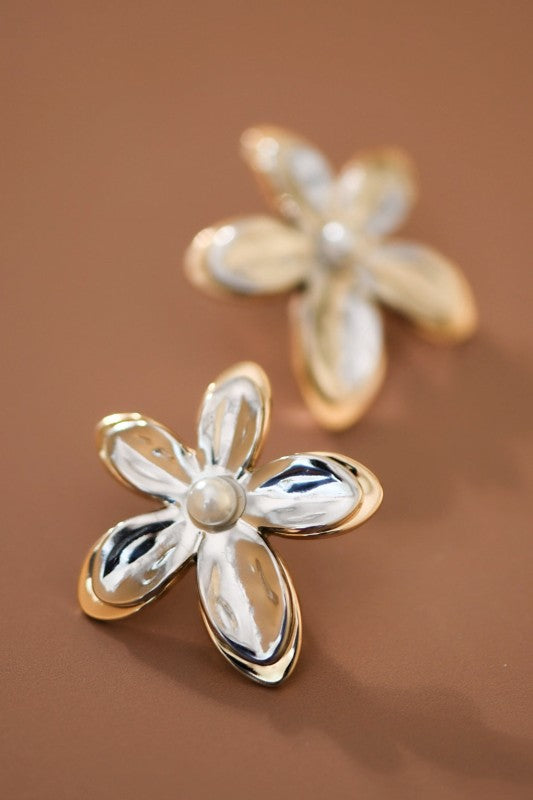 Pearl Flower Stud Earrings