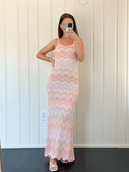 Ripple Knit Beach Dress with Wavy Color Pattern