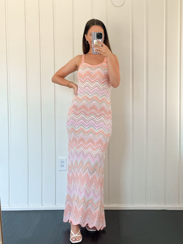 Ripple Knit Beach Dress with Wavy Color Pattern